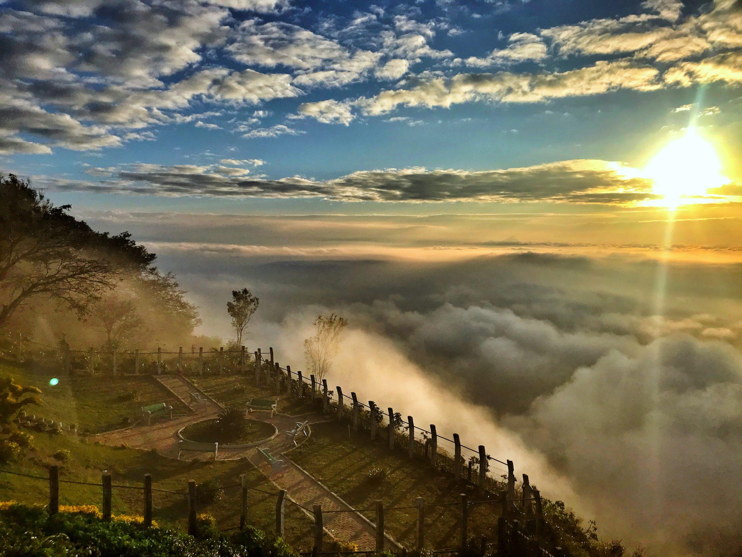 8 Hrs Nandi Hills Round Trip – 160 KM Cab Package